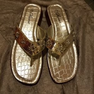3/$10 Silver sandals - EUC